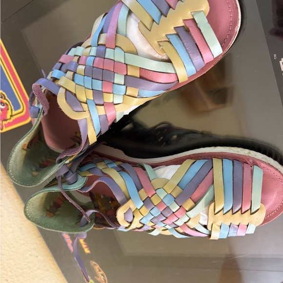 Espiritu - Joyride LiteSole™ Huarache Sandals - Picture 13 of 14